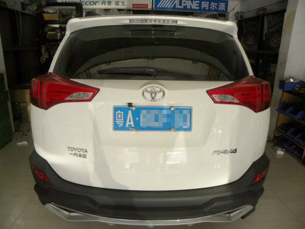 19丰田RAV4.jpg